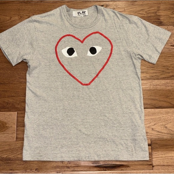 NWOT PLAY Comme Des Garcons Heart T-Shirt Grey Men's Size XL
